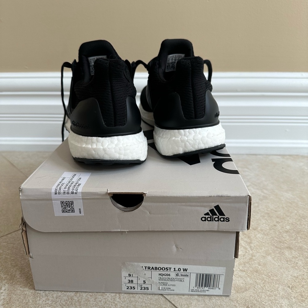 Adidas Ultraboost 5.0 DNA - Picture 4 of 7
